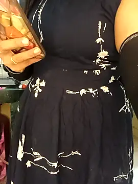 Deshi bhabhi143 online show from March 10, 1:37 pm