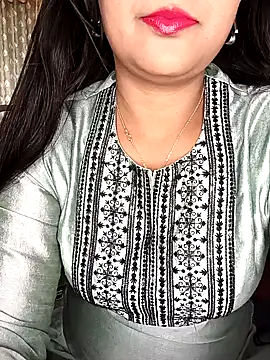 Deshi bhabhi143 online show from May 20, 5:59 am