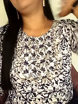 Deshi bhabhi143 online show from April 5, 6:20 am