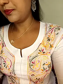 Deshi bhabhi143 online show from May 15, 5:38 am