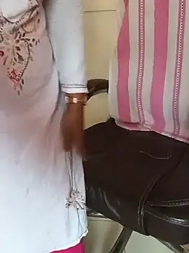 Deshi bhabhi143 online show from July 14, 7:46 am