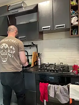 DamonSalvatore2 online show from March 11, 3:39 pm