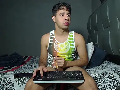 MAXIMILAINO-XXX online show from March 8, 12:16 am