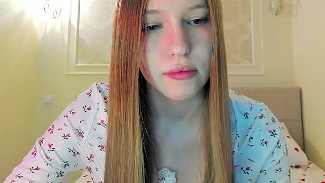 Alllura online show from February 5, 10:05 pm