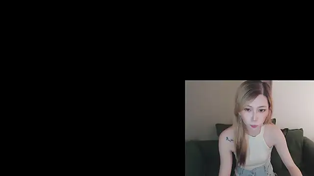 Snapshot of whitecat13 chatting on May 21, 11:18 am whitecat13 online show from May 21, 11:18 am