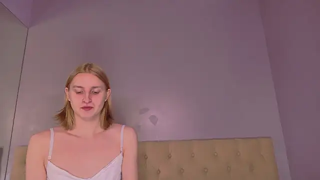 Cortie Crystal online show from January 8, 4:51 am