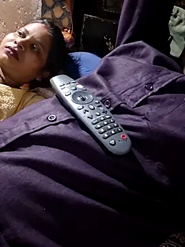 Radhacpl9528 online show from March 9, 4:43 pm