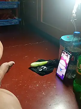 Hot-Angale online show from July 7, 7:06 pm