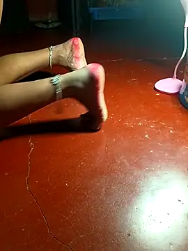 Hot-Angale online show from April 16, 6:30 pm