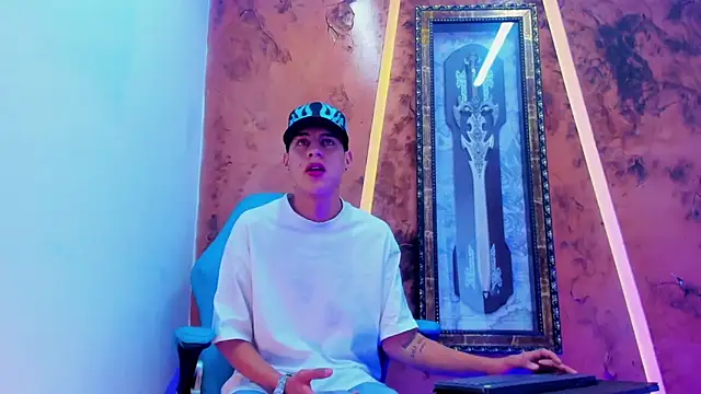 tommy bigcock19  online show from December 23, 8:24 am