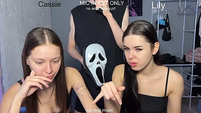 girls secrets online show from March 24, 10:15 am