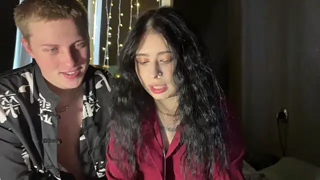 love4couple online show from April 8, 6:37 am