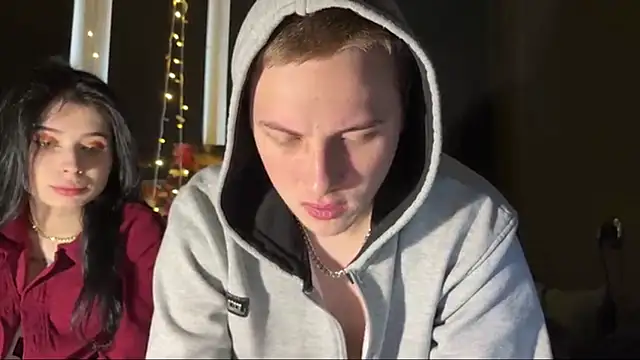 love4couple online show from April 17, 6:49 am