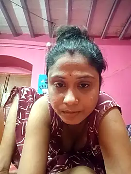 Snapshot of Hooghlypinkivabi chatting on February 15, 2:05 pm Hooghlypinkivabi online show from February 15, 2:05 pm