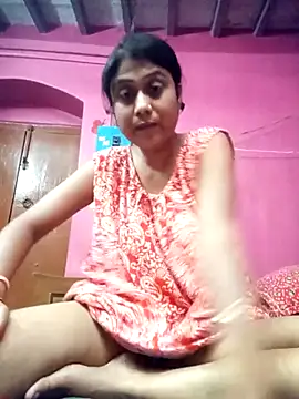 Hooghlypinkivabi online show from May 6, 1:04 pm