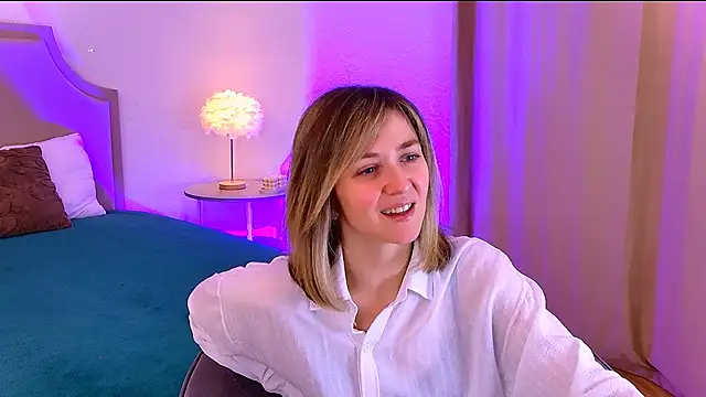 EmeraldGlow online show from January 14, 2:42 pm