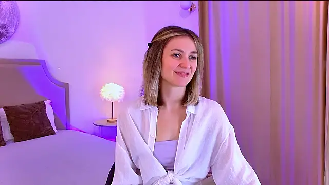 EmeraldGlow online show from January 16, 2:43 pm