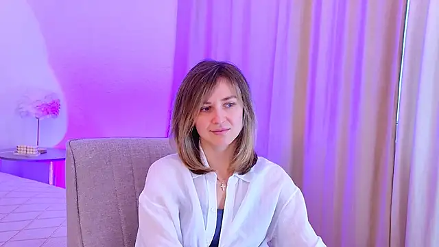 EmeraldGlow online show from March 27, 2:40 pm