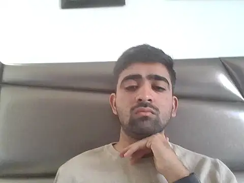 rajj3599 online show from January 13, 3:43 am