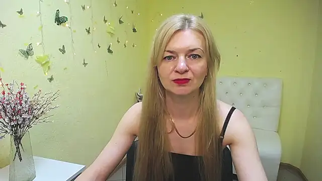 MelissaTyler online show from May 13, 11:17 am