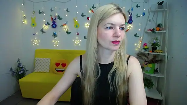 MelissaTyler online show from April 12, 5:11 am