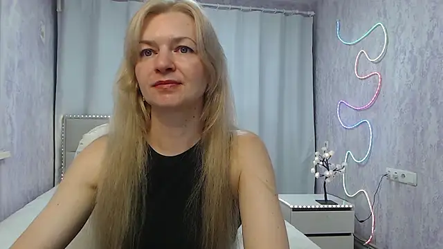 MelissaTyler online show from July 4, 5:14 am