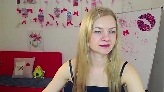 MelissaTyler online show from May 6, 11:14 am
