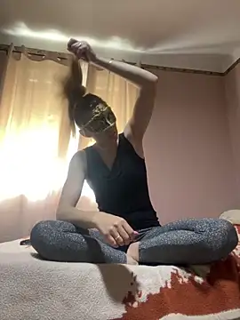 SexyMamiVee online show from April 2, 9:16 am