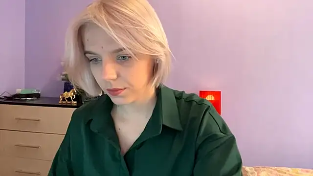 Scarlet cat online show from January 7, 6:18 am