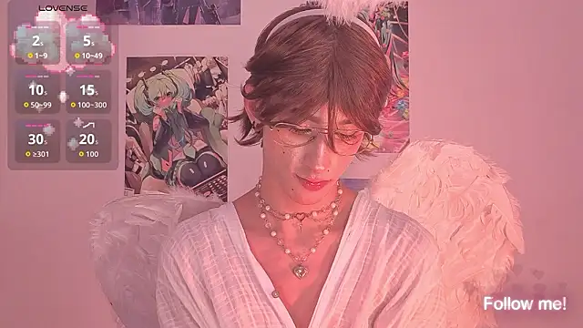 Snapshot of Kitsuneplay_ chatting on March 1, 4:07 pm Kitsuneplay online show from March 1, 4:07 pm