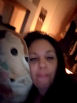 EdgedSleeve online show from February 13, 6:46 am