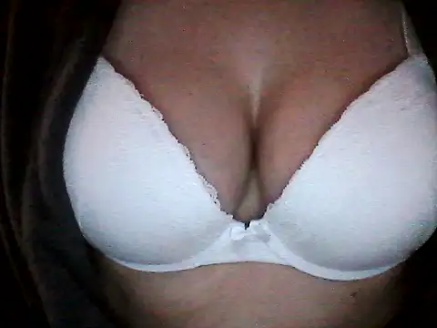 Snapshot of sexymilena9 chatting on January 13, 7:51 pm sexymilena9 online show from January 13, 7:51 pm