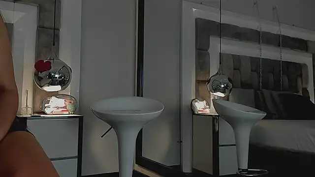 ElenaWatsonn online show from March 18, 8:21 pm