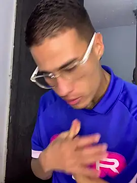 Latin Paisa Boy online show from January 15, 10:35 pm