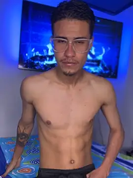 Latin Paisa Boy online show from March 8, 3:48 pm