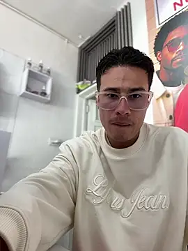 Latin Paisa Boy online show from March 13, 8:36 pm