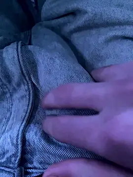 LittleGuy 2007 online show from January 8, 3:01 am