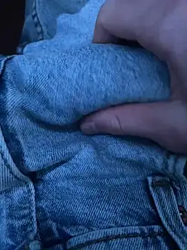 LittleGuy 2007 online show from April 7, 10:11 pm