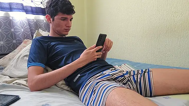 LeonS 20cm online show from February 11, 4:29 pm