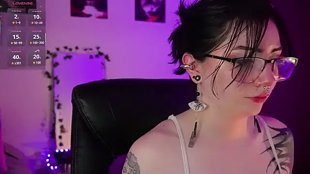 miami 18  online show from February 25, 1:17 am