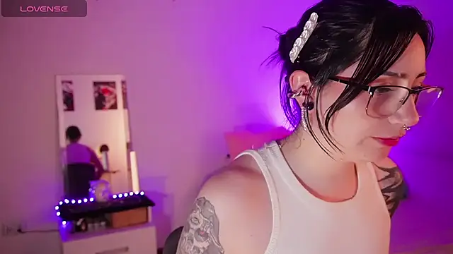 miami 18  online show from February 15, 1:39 am