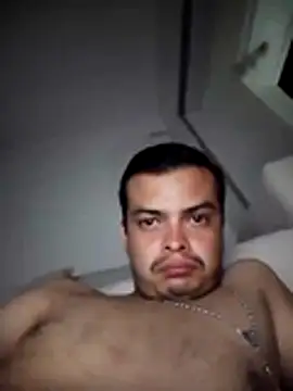 soytorres92 online show from May 21, 5:49 am