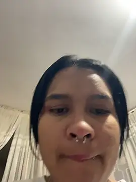 Chloe cortes online show from May 20, 5:37 am