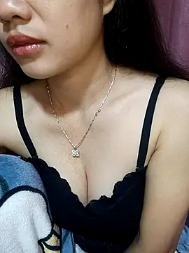 Snapshot of MISSINKUTE chatting on January 14, 2:15 am MISSINKUTE online show from January 14, 2:15 am