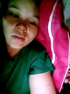 Snapshot of DIANAKUTE chatting on April 18, 3:47 pm DIANAKUTE online show from April 18, 3:47 pm