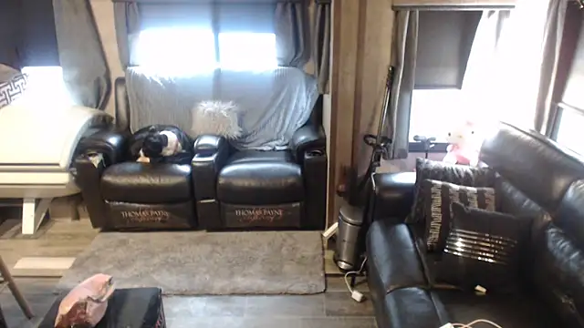 mspatience online show from April 1, 4:37 pm