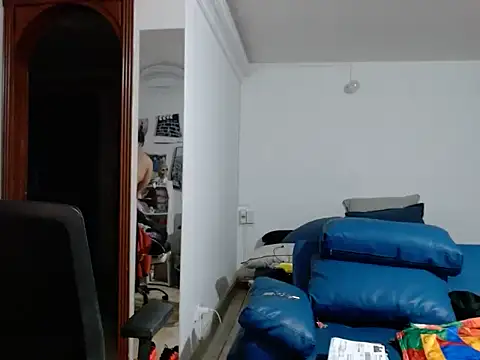 gonzzohunterr online show from February 4, 2:50 am