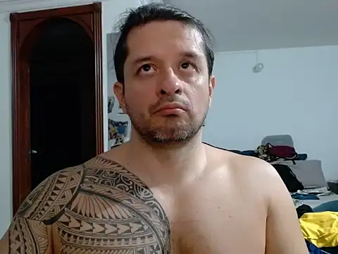 gonzzohunterr online show from June 20, 5:56 am