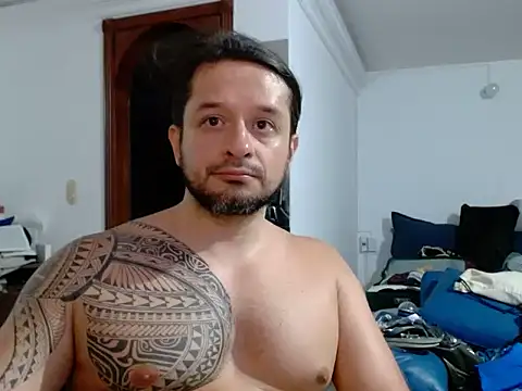 gonzzohunterr online show from May 12, 5:37 am