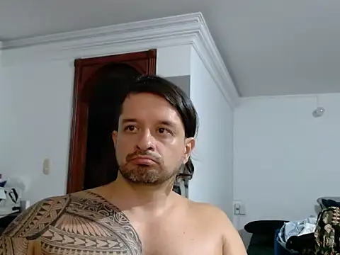 gonzzohunterr online show from March 15, 12:39 am